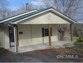 24 Lookout Dr - Photo 2