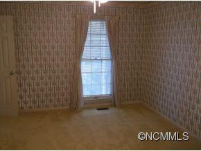 1 DOGWOOD GLEN CIRCLE - Photo 13
