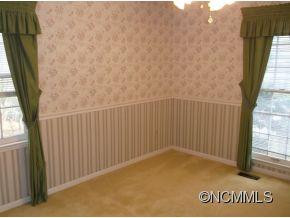 1 DOGWOOD GLEN CIRCLE - Photo 14