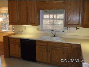 1 DOGWOOD GLEN CIRCLE - Photo 6