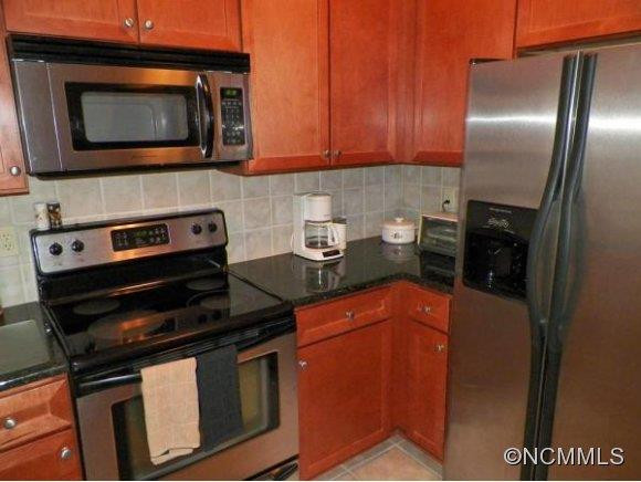 9 KENILWORTH KNOLL #417 - Photo 4