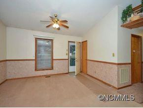 9 LIONEL PLACE - Photo 6