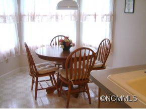 1 Gatehouse Court - Photo 3