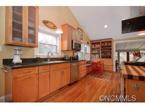 47 Lakeview Road - Photo 2