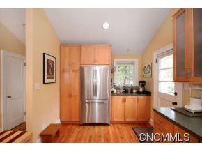 47 Lakeview Road - Photo 3