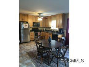 82 Lees Creek Road - Photo 4