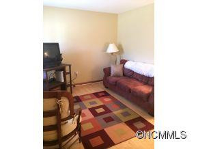82 Lees Creek Road - Photo 6