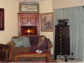 1761 Haywood Manor - Photo 14