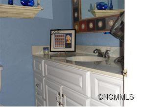 1761 Haywood Manor - Photo 16
