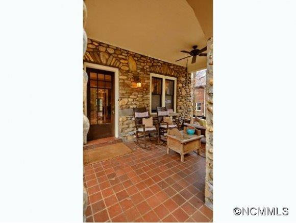 25 Warwick Place - Photo 4