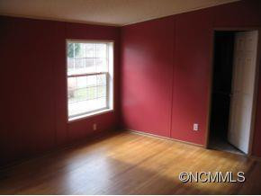 - Photo 3