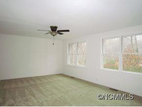 180 Warren Creek Road - Photo 2