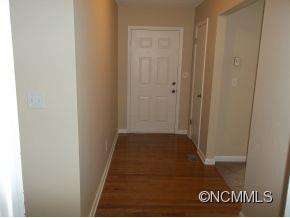 4 Moss Lane - Photo 2