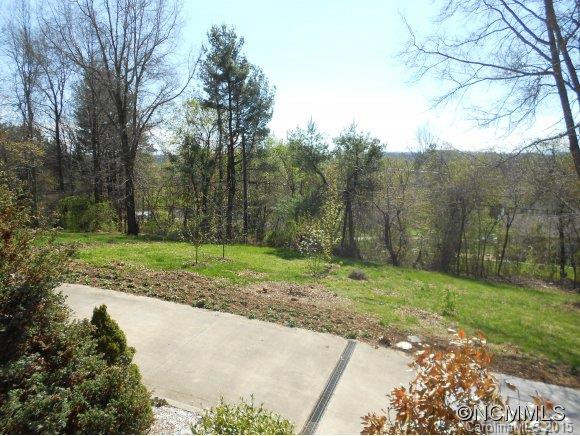 326 Whispering Hills Dr. - Photo 12