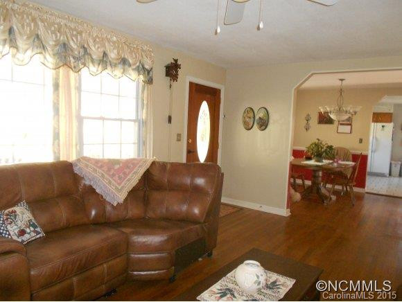 326 Whispering Hills Dr. - Photo 7