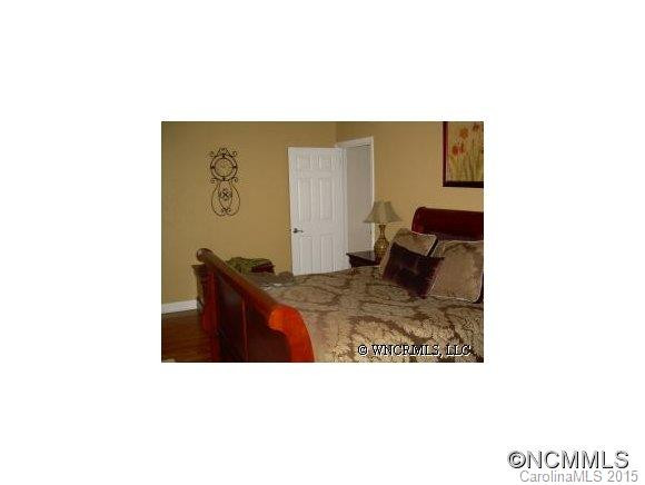 326 Whispering Hills Dr. - Photo 8