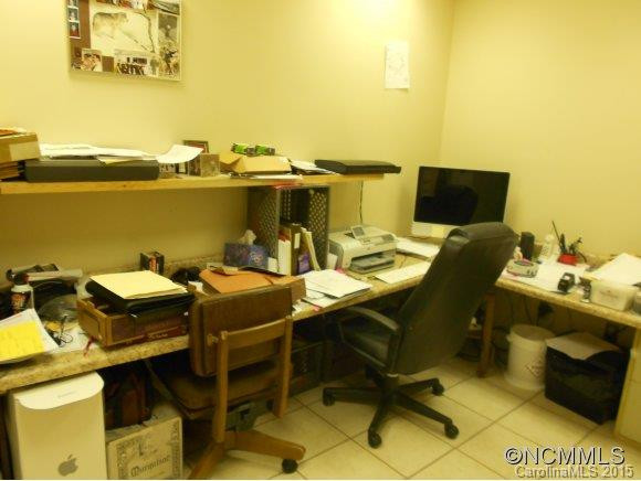 326 Whispering Hills Dr. - Photo 10
