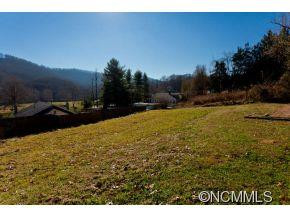 8 Blaines Way - Photo 2