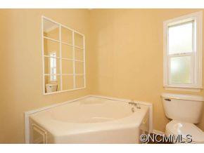 8 Blaines Way - Photo 13