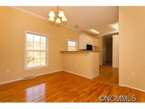 8 Blaines Way - Photo 10