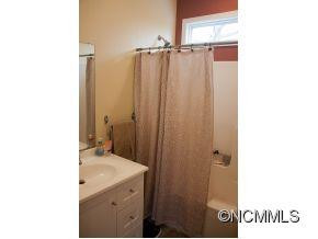 11 Central Ave W - Photo 19