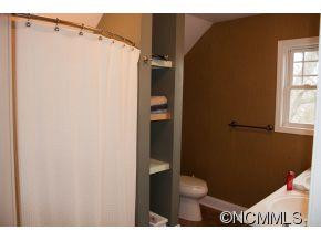 11 Central Ave W - Photo 22