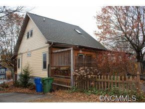 11 Central Ave W - Photo 6