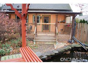 11 Central Ave W - Photo 10