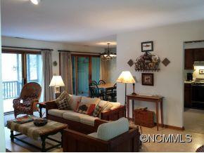 163 Essex Circle - Photo 6