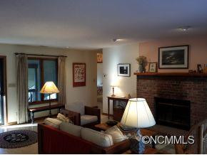 163 Essex Circle - Photo 7