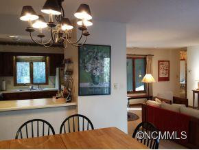 163 Essex Circle - Photo 8