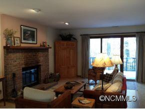 163 Essex Circle - Photo 9