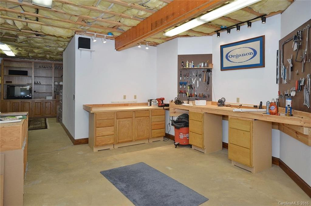 121 Tarnhill Drive - Photo 23