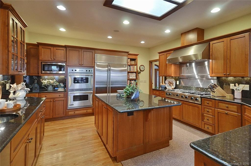 121 Tarnhill Drive - Photo 6