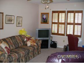 47 Resada Drive - Photo 11