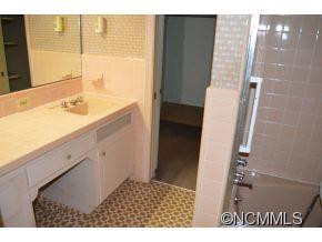 594 Country Club Drive - Photo 21