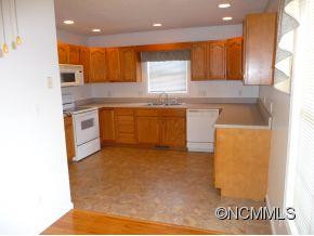 307 HEMLOCK SPRINGS TRAIL - Photo 8
