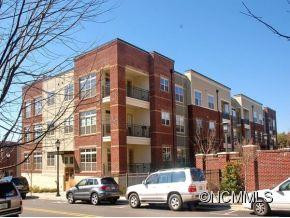5 FARLEIGH ST #106