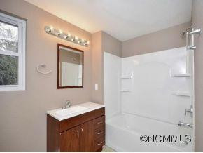 25 ROYAL PINES DR - Photo 10