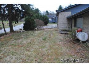 208 Green Valley Road - Photo 2