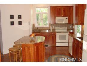 204 Pierpoint Drive - Photo 8