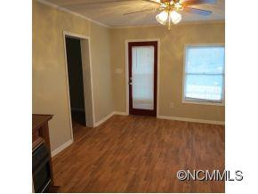 9 Edwards - Photo 3