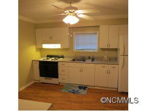 9 Edwards - Photo 5