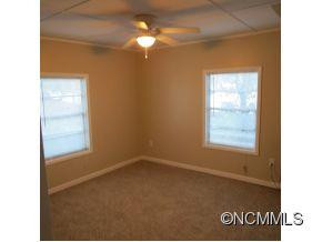 9 Edwards - Photo 7