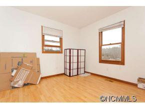 186 Lees Creek Rd - Photo 11