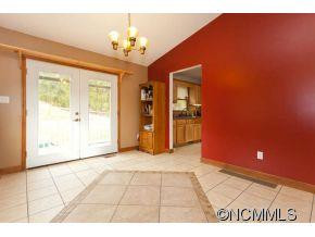 186 Lees Creek Rd - Photo 6