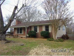 32 STARMOUNT DRIVE