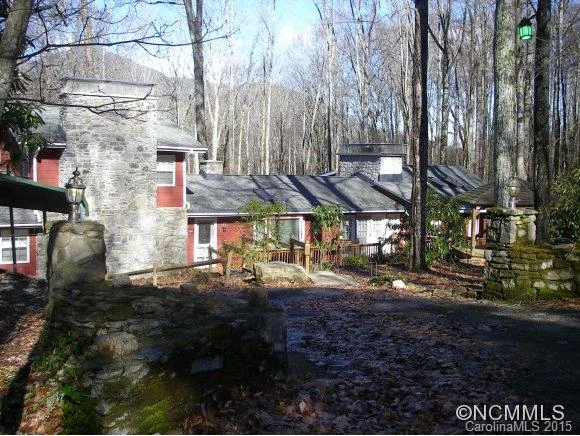 204 LOCUST DRIVE
