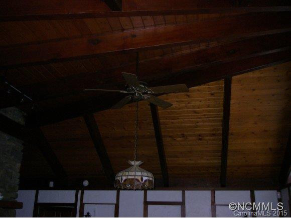 204 LOCUST DRIVE - Photo 13