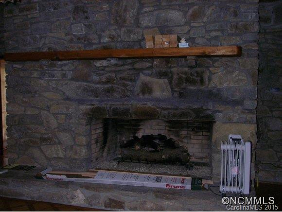 204 LOCUST DRIVE - Photo 14